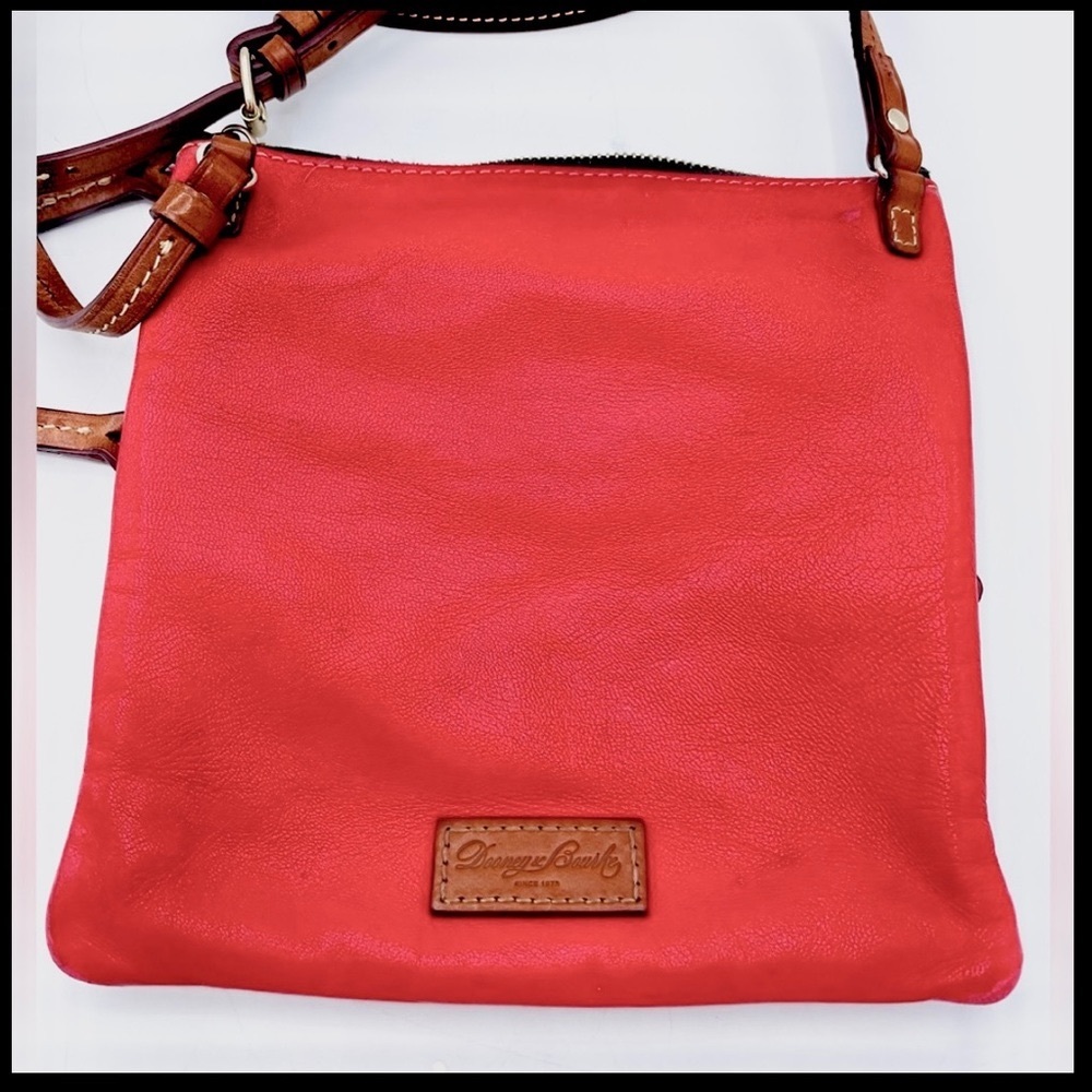 $SALE$DOONEY & BOURKE SALMON CROSSBODY REVERSIBLE  PURSE  WITH 2 POCKETS IN BACK - Picture 10 of 16